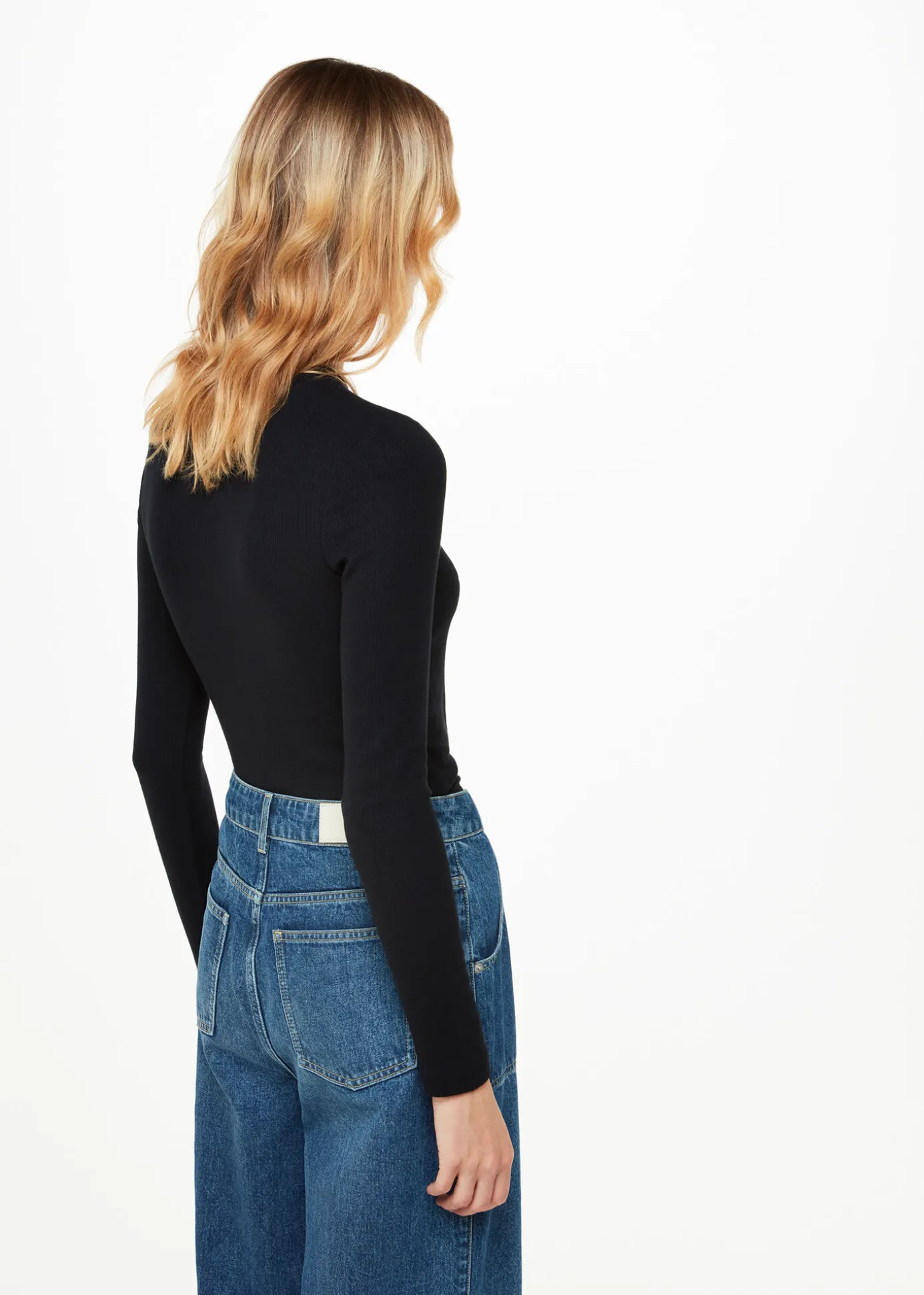 Black Essential Ribbed Crew