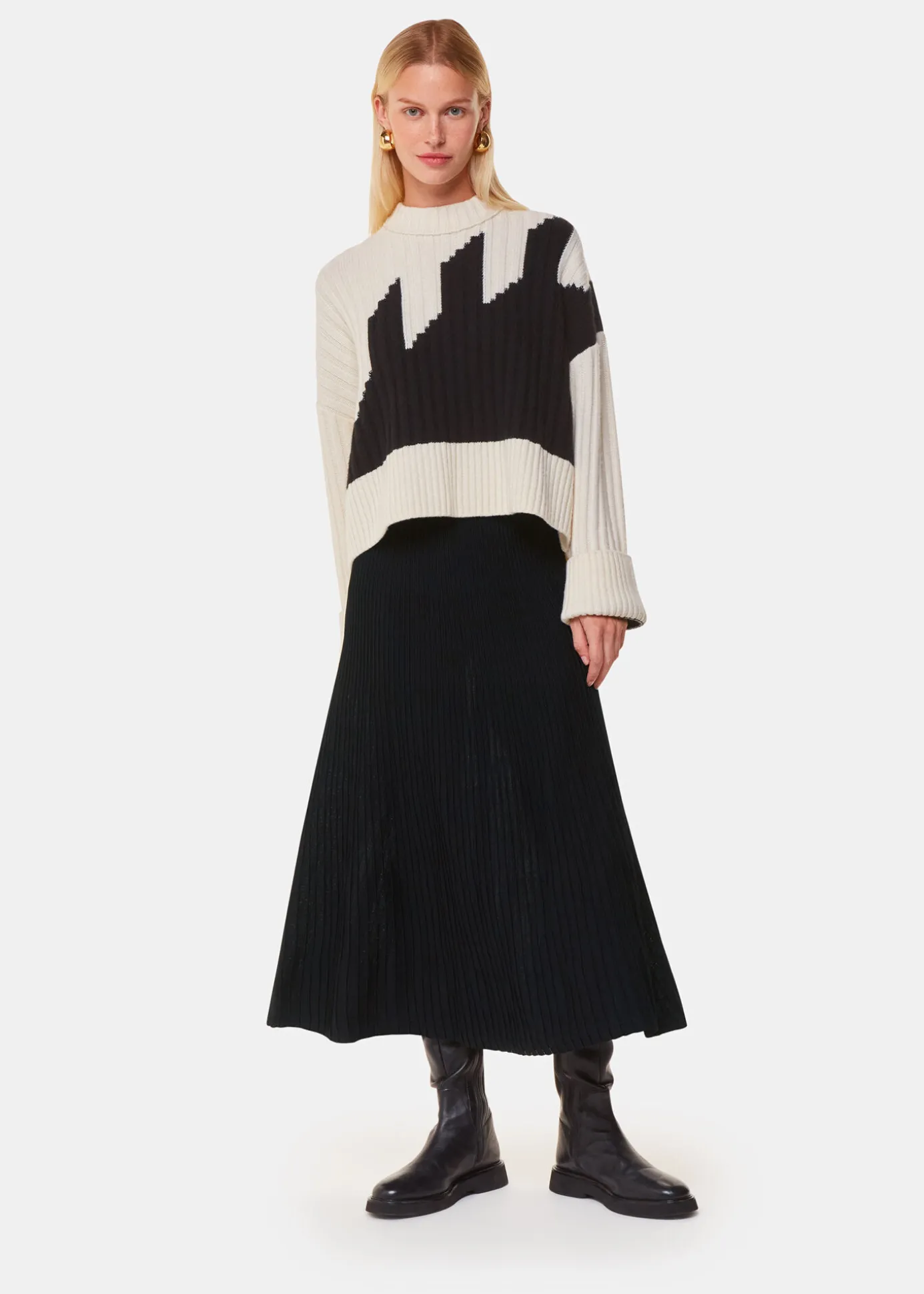 Black Knitted Pleated Skirt