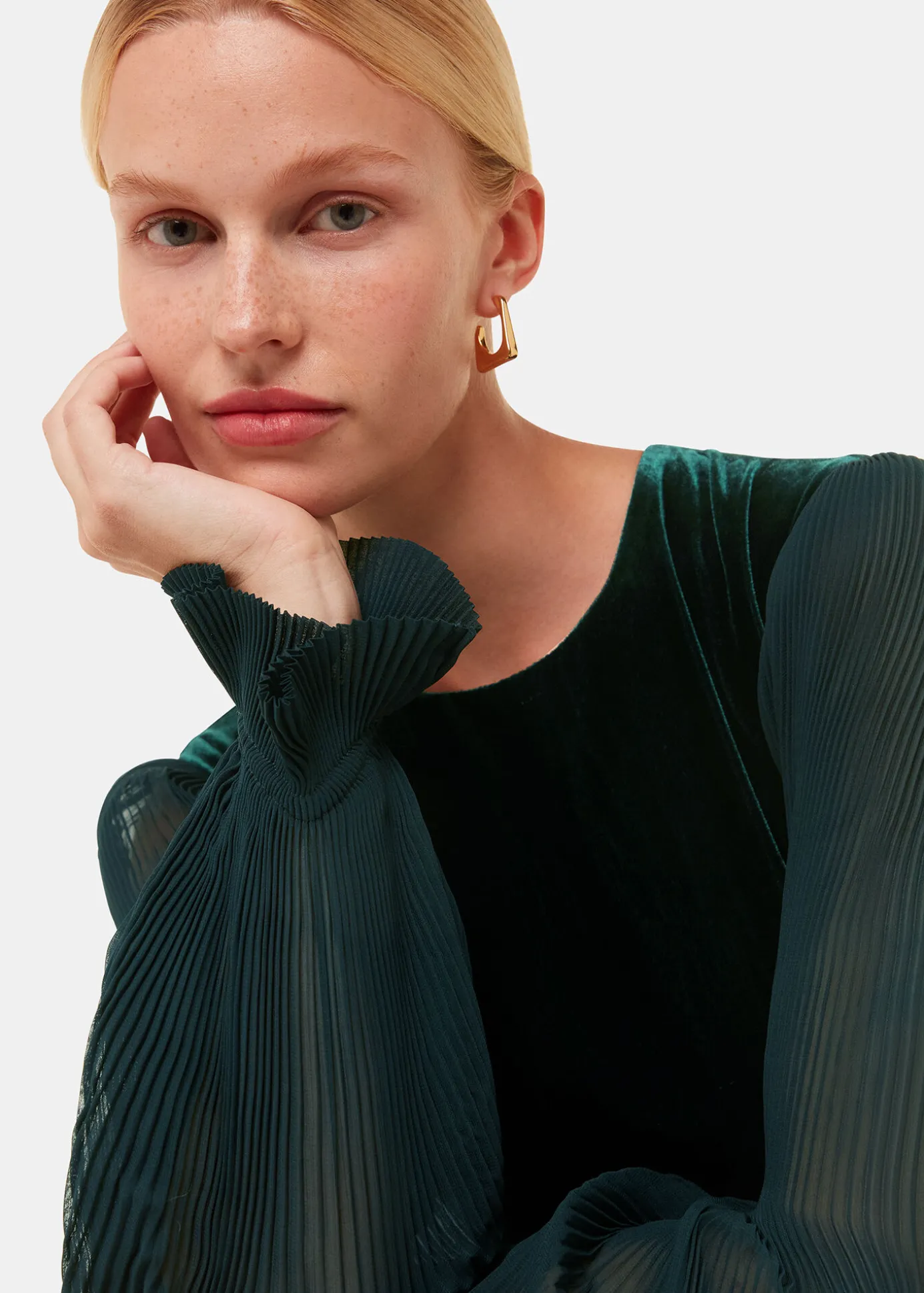 Dark Green Velvet Pleated Sleeve Dress