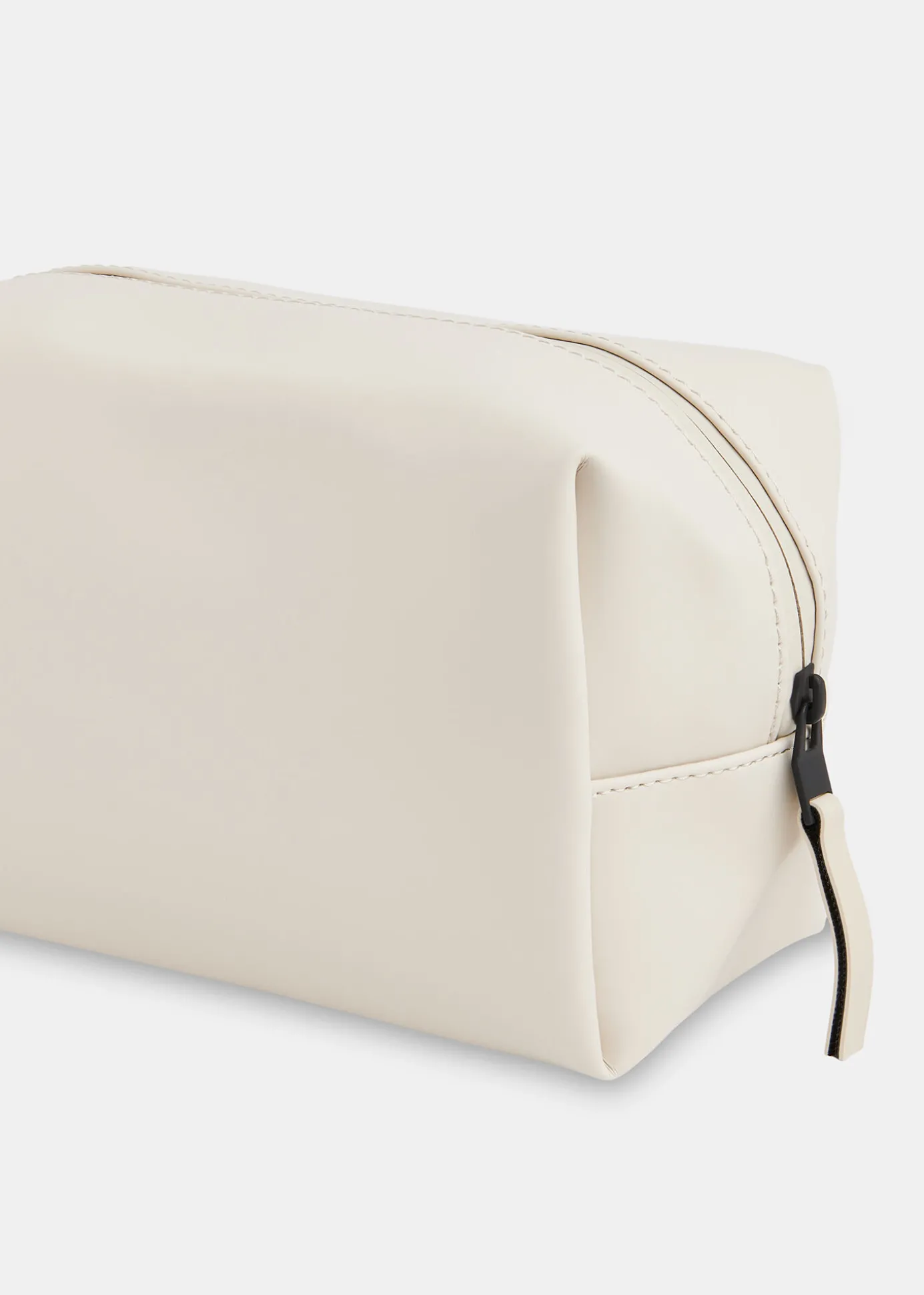 Ivory Rains Wash Bag Small