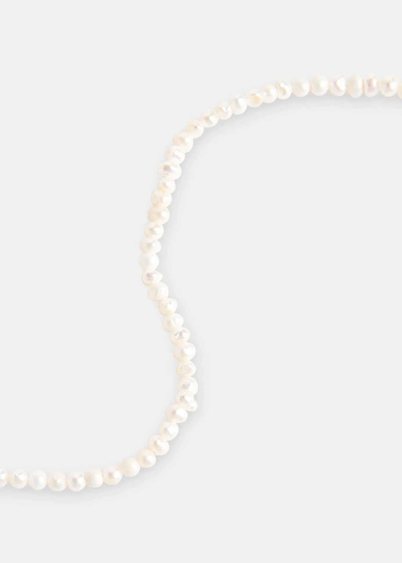 White Hai Betty Necklace